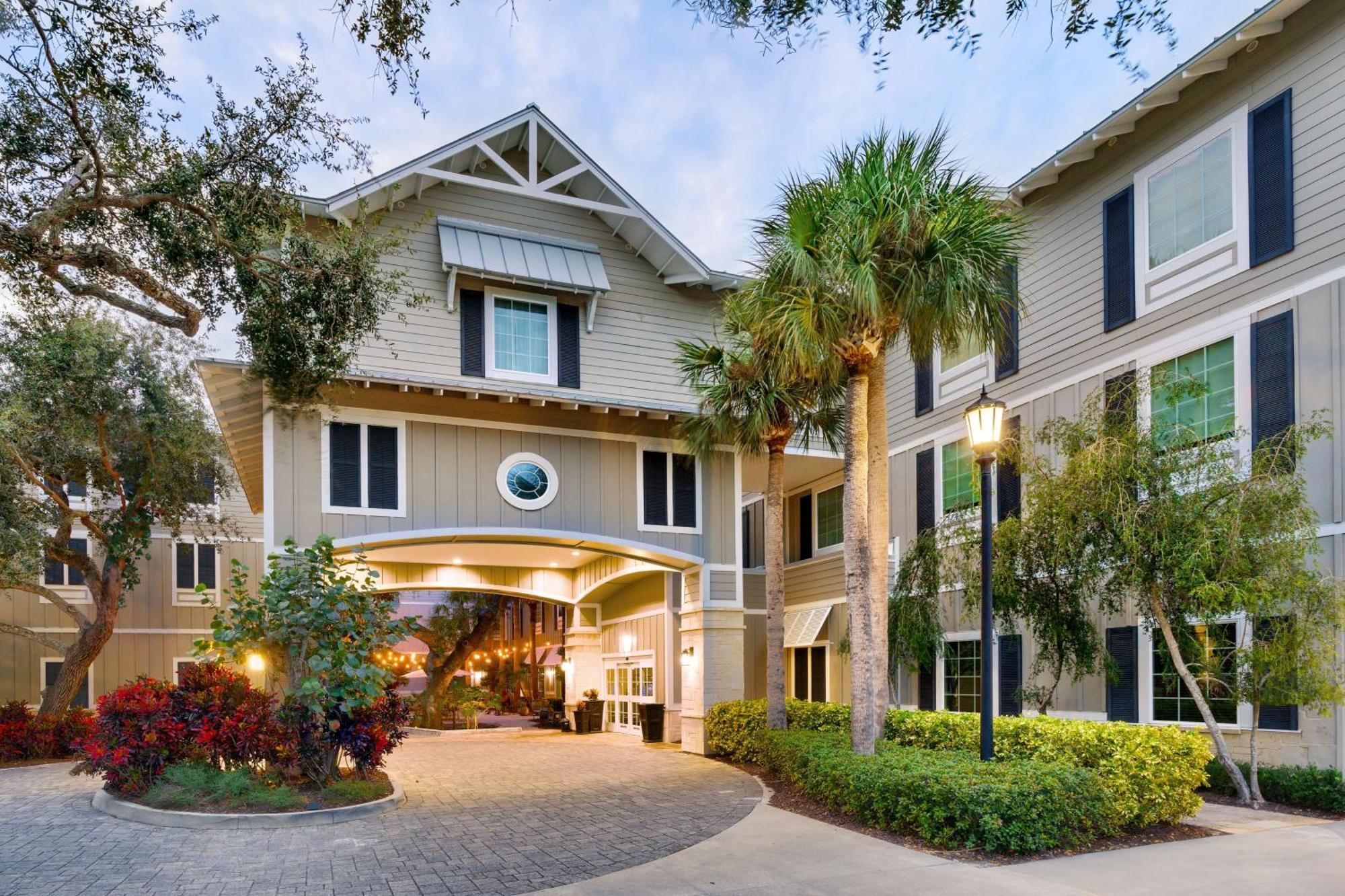 Hampton Inn New Smyrna Beach Exterior photo