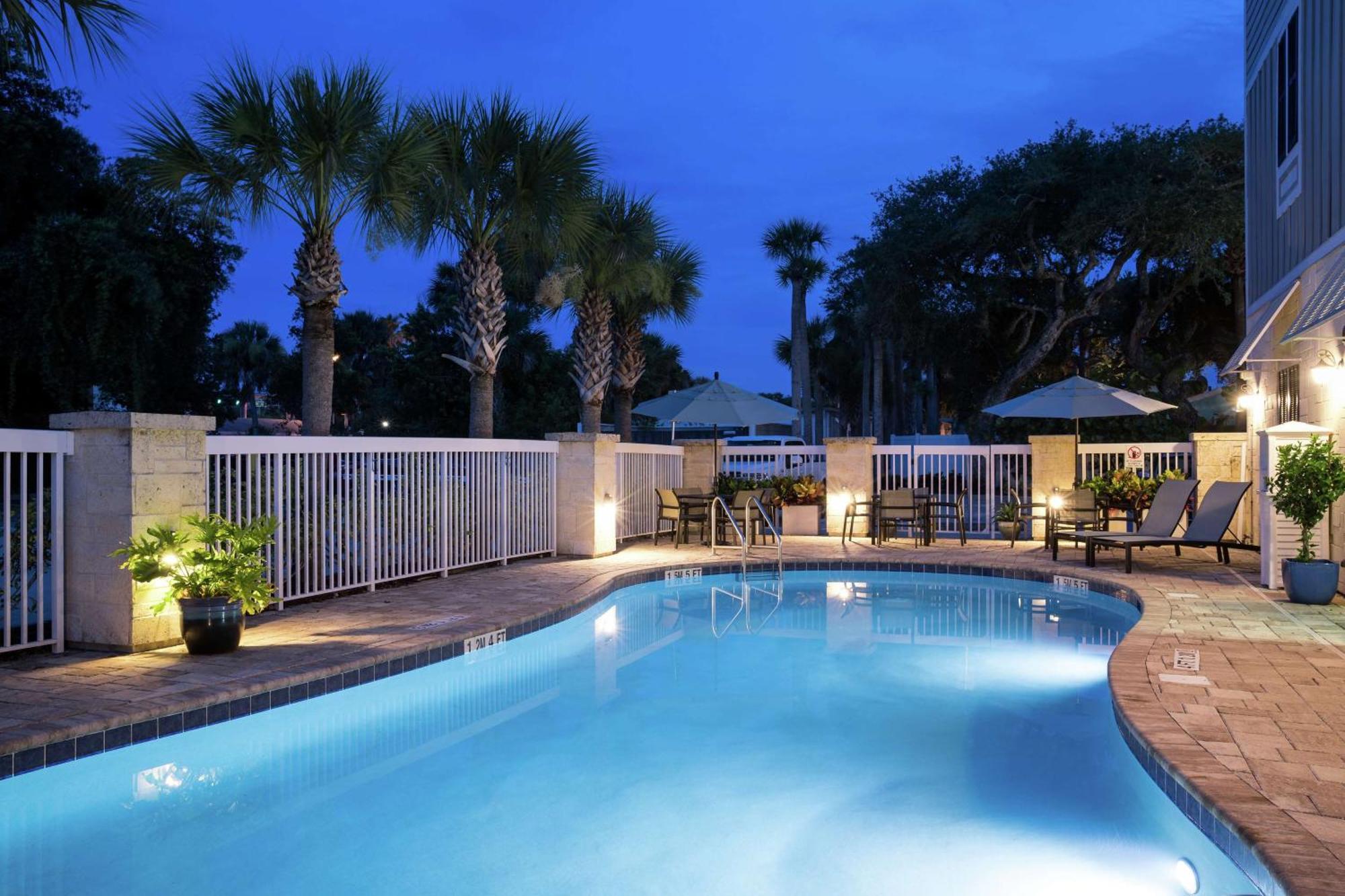 Hampton Inn New Smyrna Beach Exterior photo